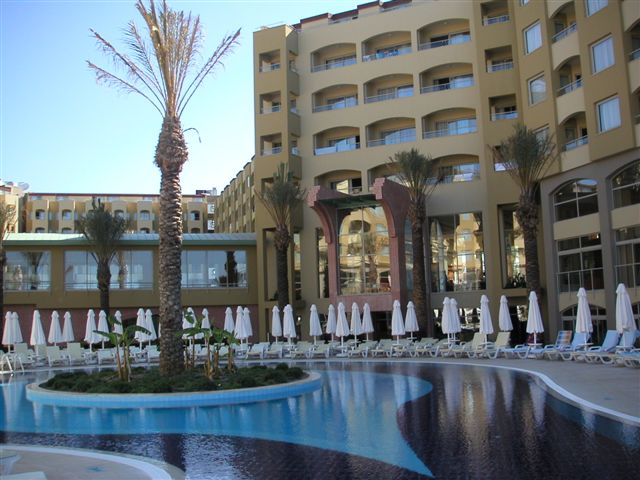 Silence Beach Resort 5*