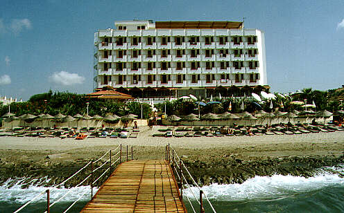 Anitas 3*