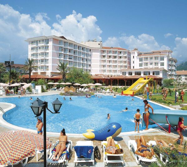 Kiris Alinda Beach Hotel 5*