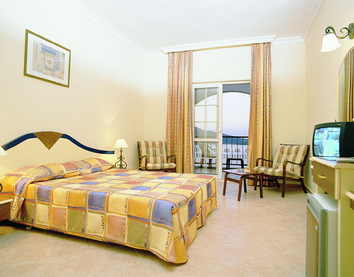 Idemen Beach Club 4*