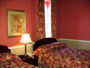 Twins Suite 3*