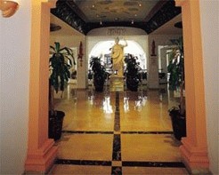 Adonis Hotel 5*