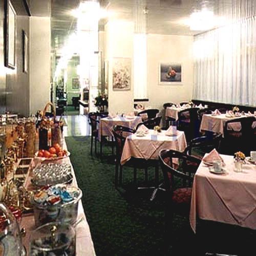 Astor 3*