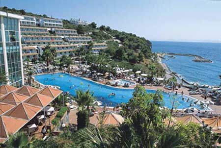 Pine Bay Holiday Resort 5*